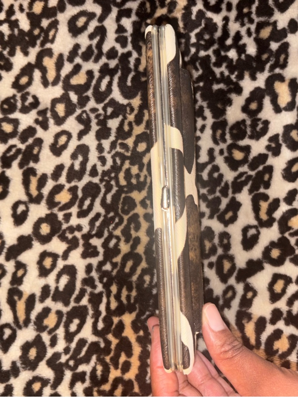 Giraffe Print Leather Wallet in Brown and Cream - Picture 4 of 4